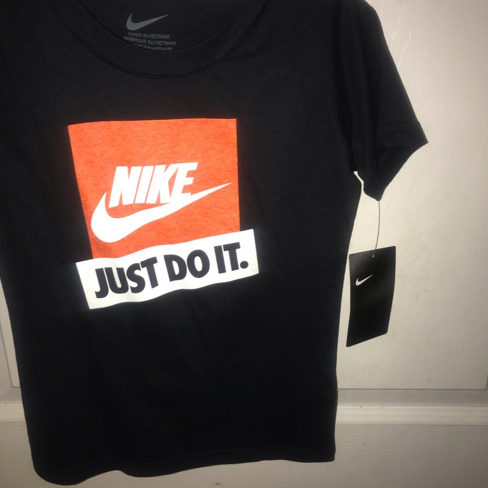 Nike T-Shirt
